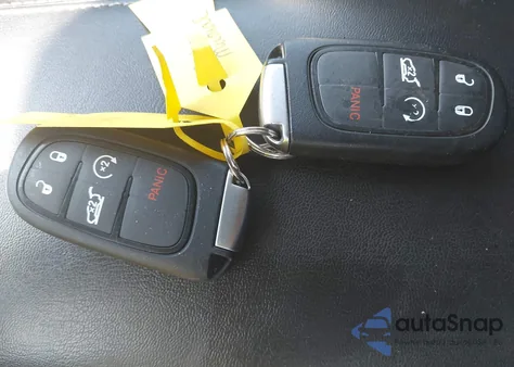 2022 Jeep Cherokee Latitude Lux 4X4 from USA, damaged, VIN 1C4PJMMXXND534519